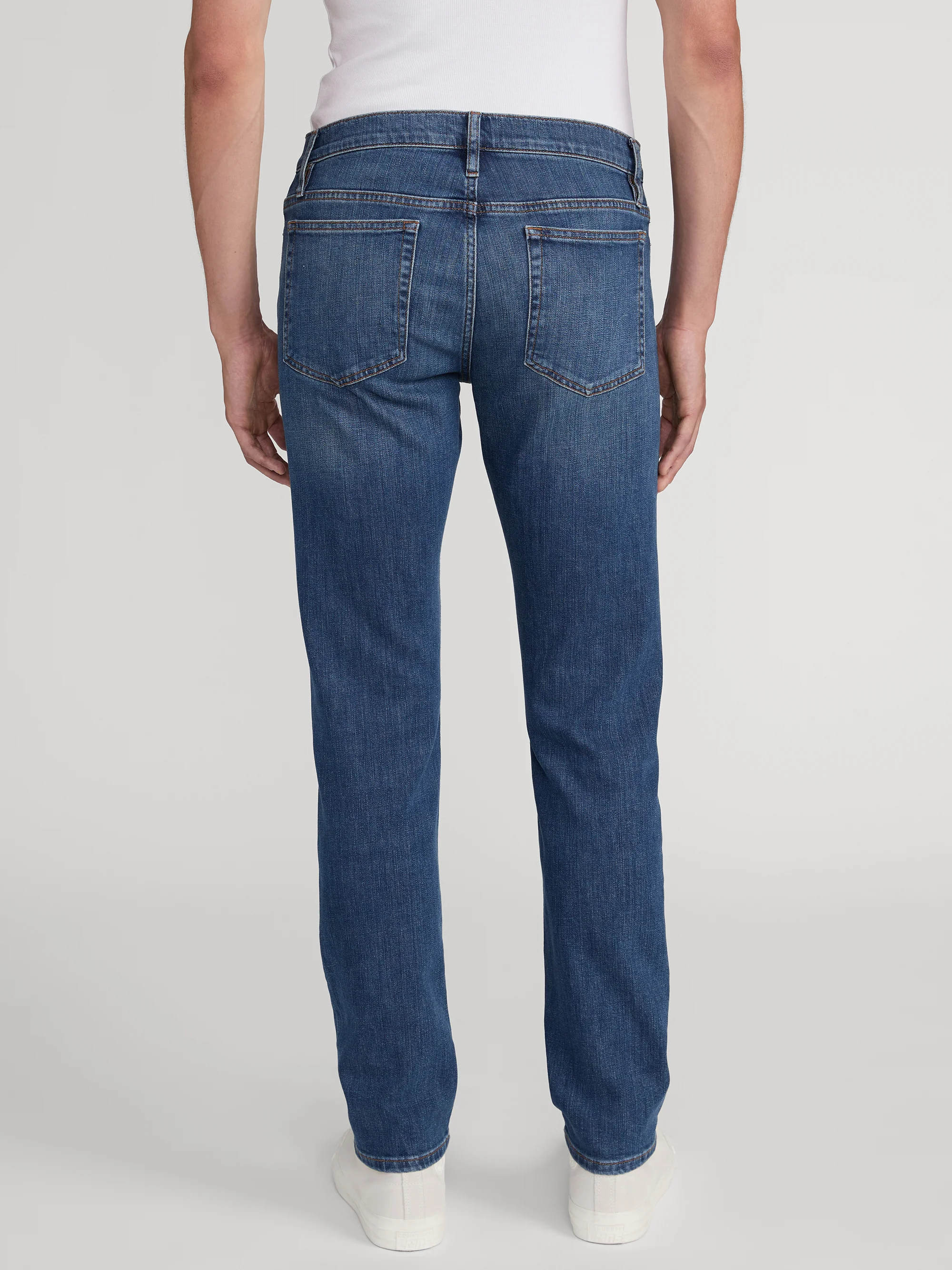 L'Homme Slim -- Arcade - Image 5