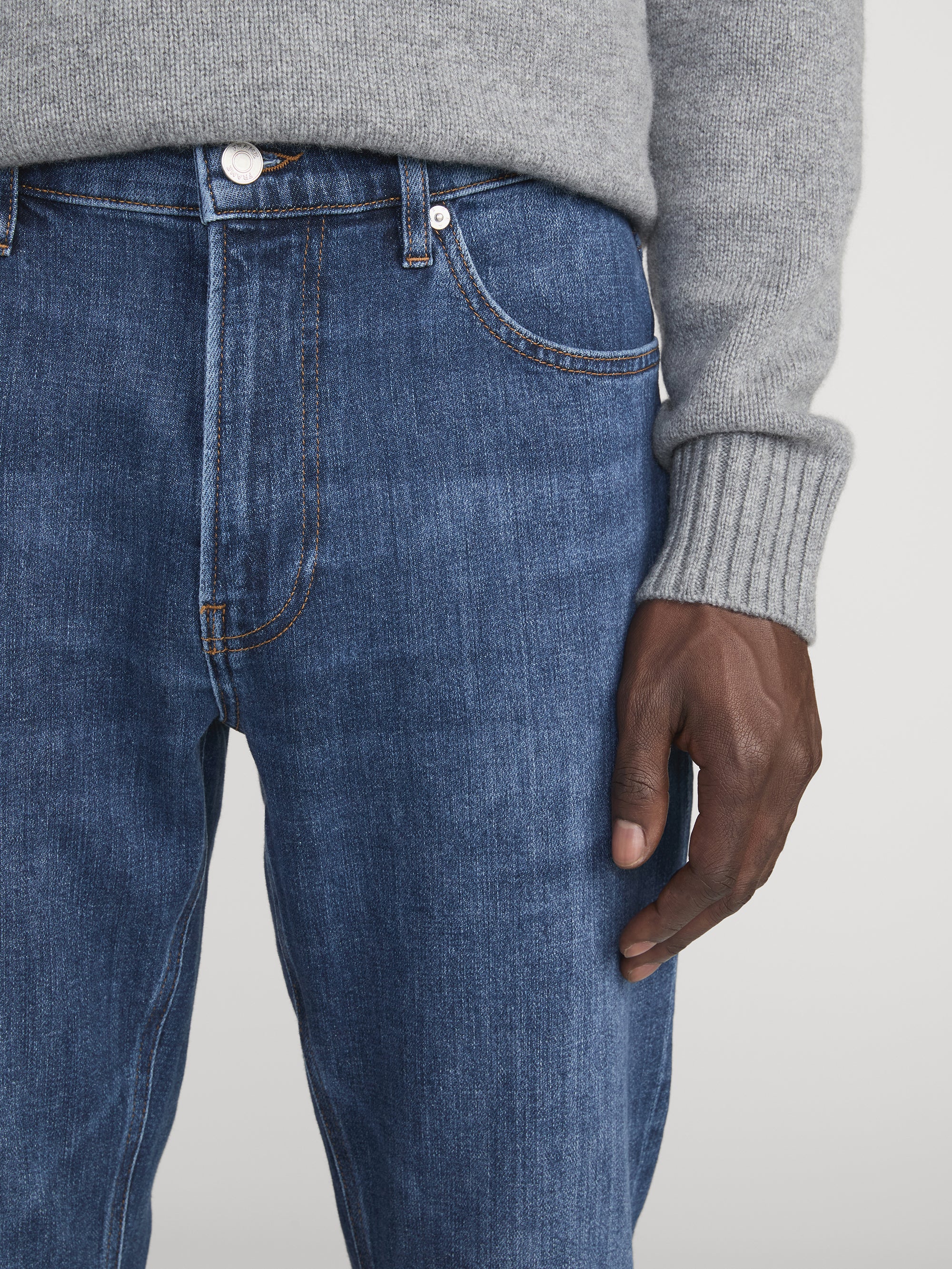 L'Homme Slim -- Expedition - Image 5