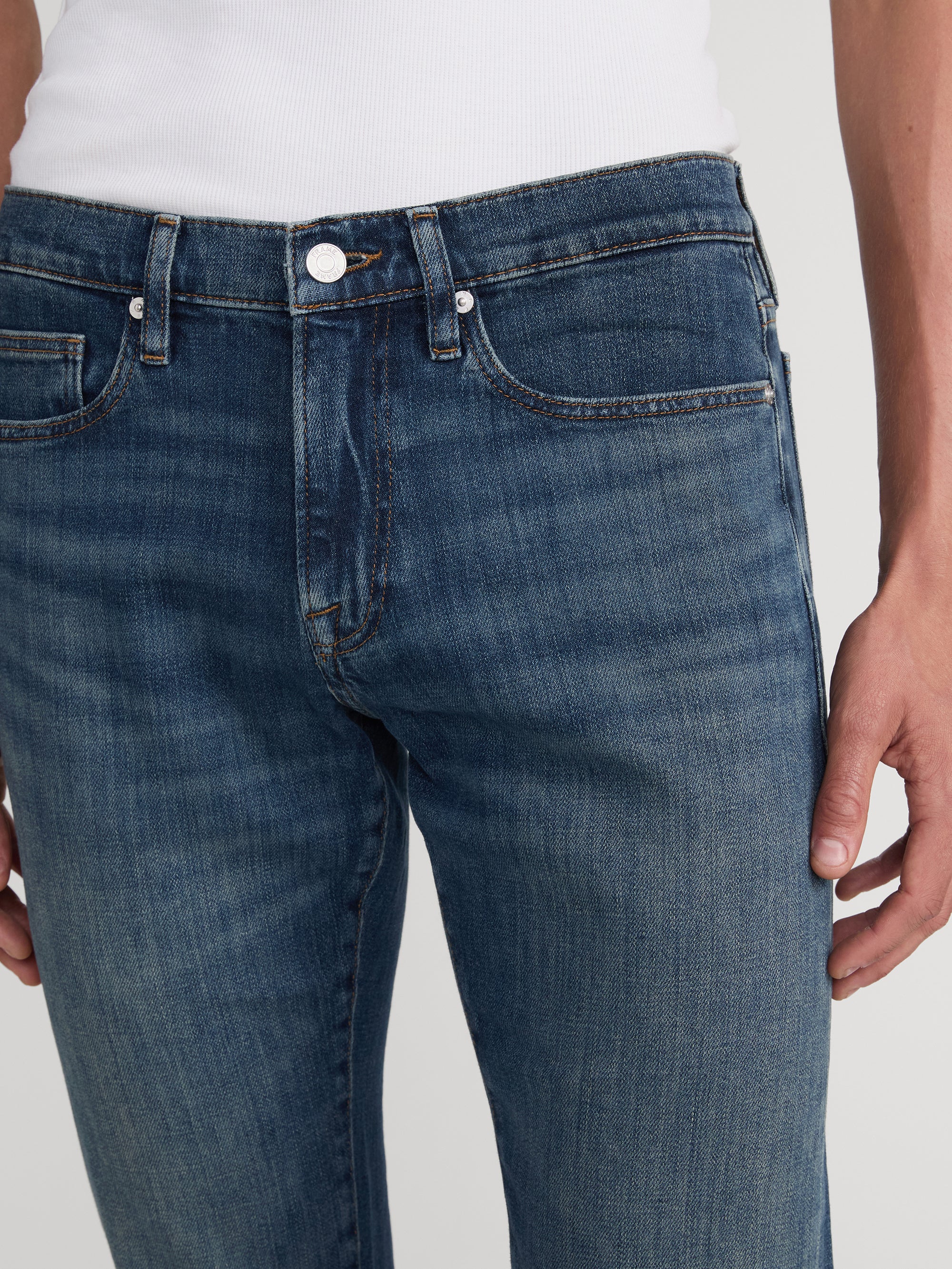 L'Homme Slim -- Textbook - Image 3