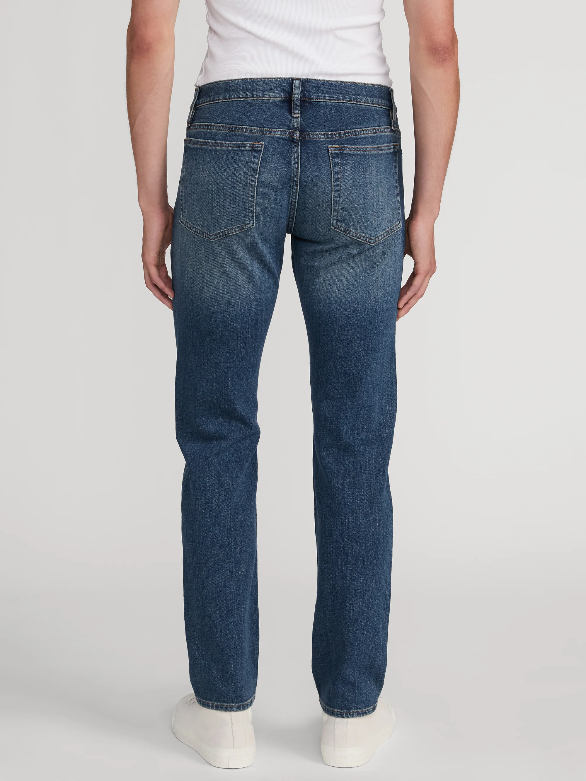 L'Homme Slim -- Textbook - Image 5