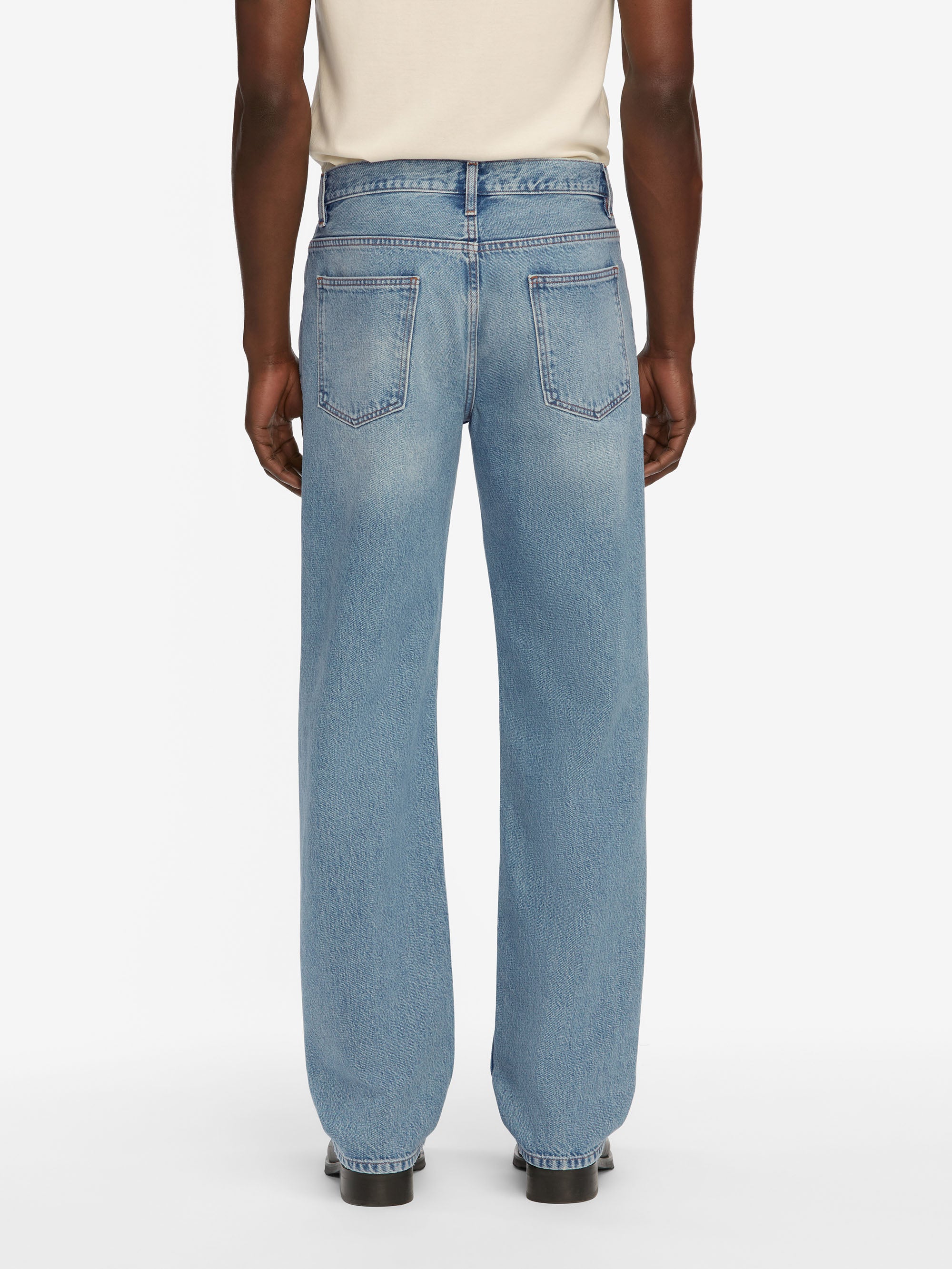 Relaxed Jean -- Momentum - Image 5