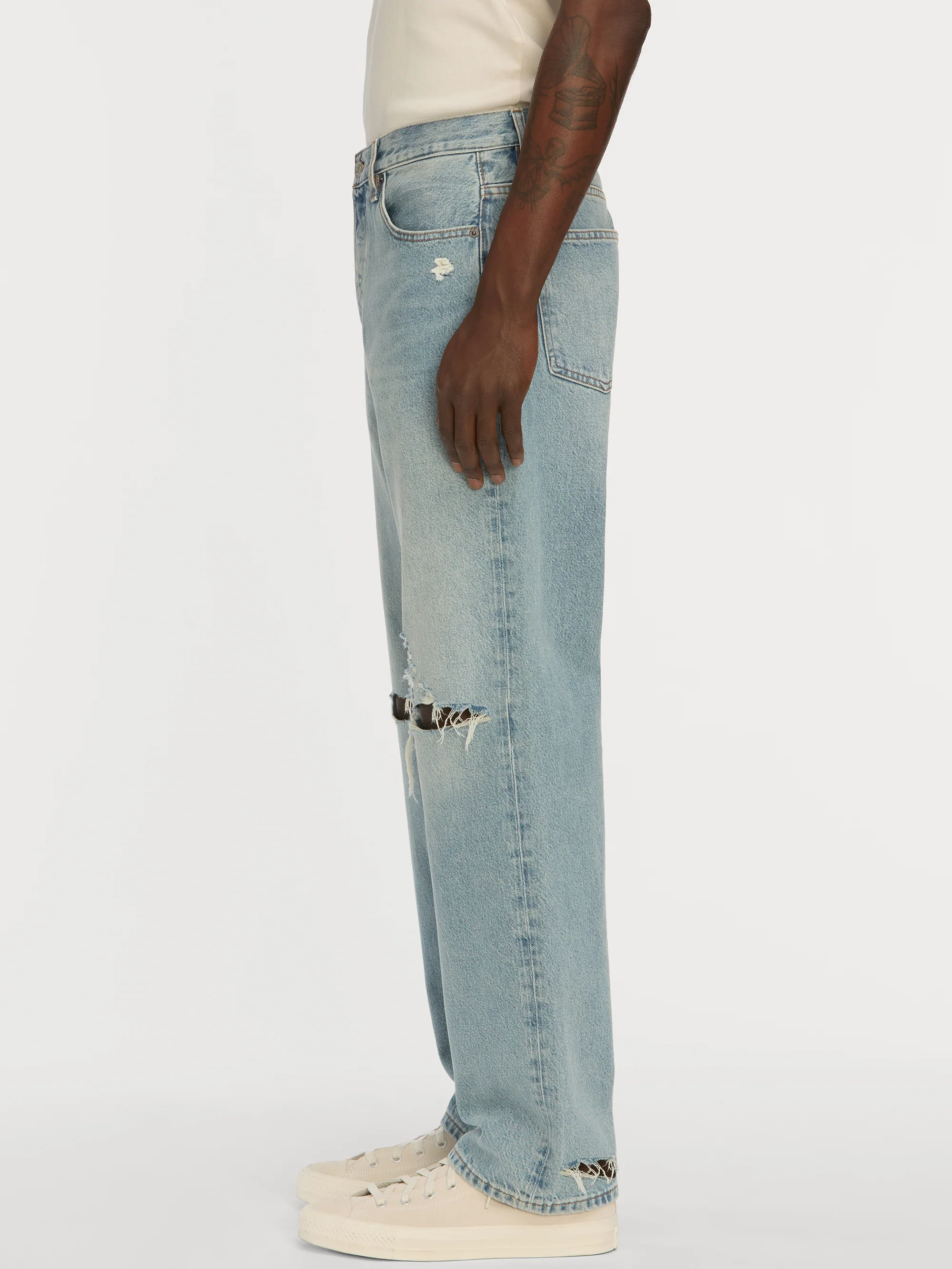 Relaxed Jean -- Momentum Destructed - Image 4