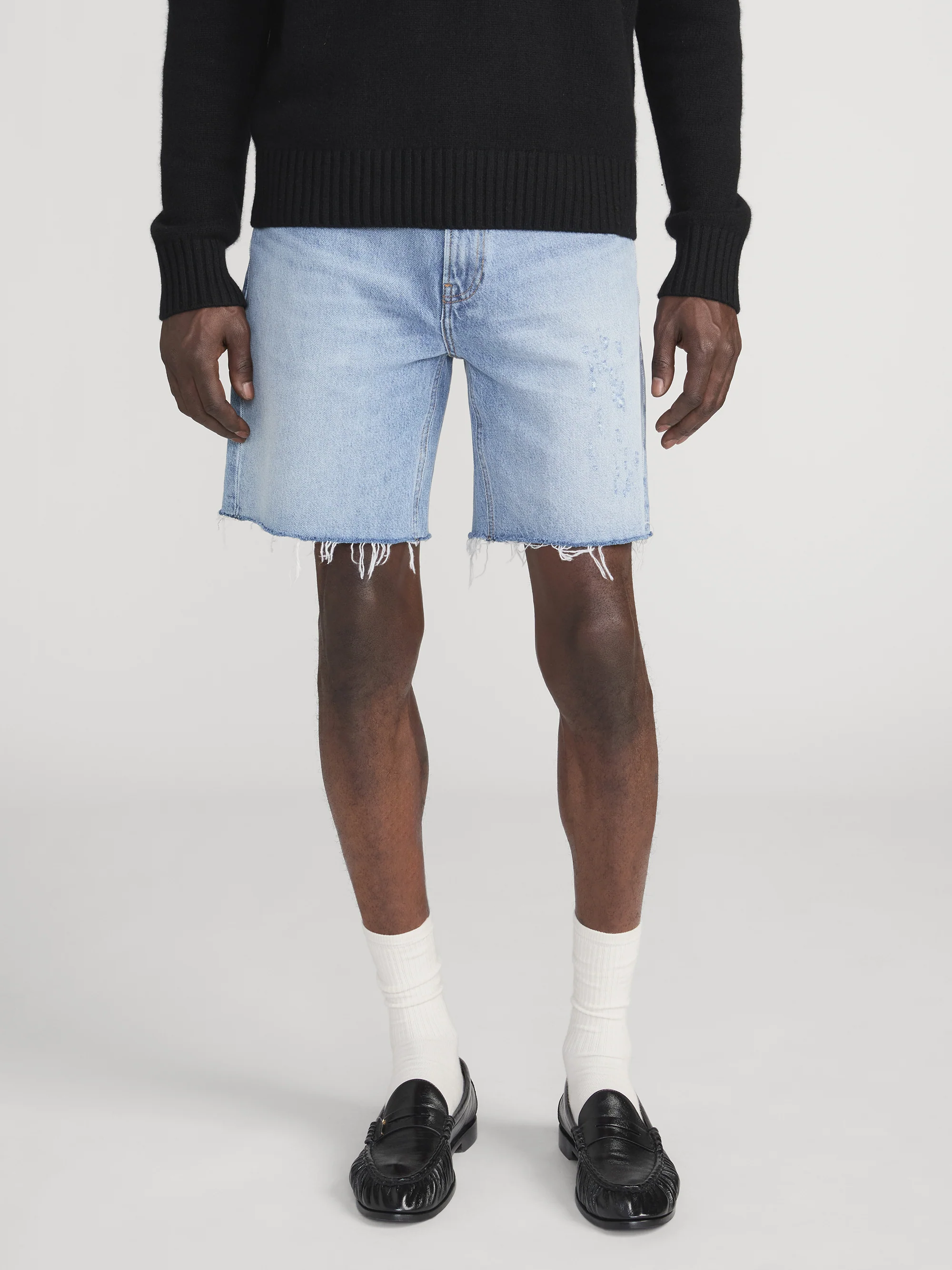 Relaxed Short -- Raw Hem Aeris - Image 3