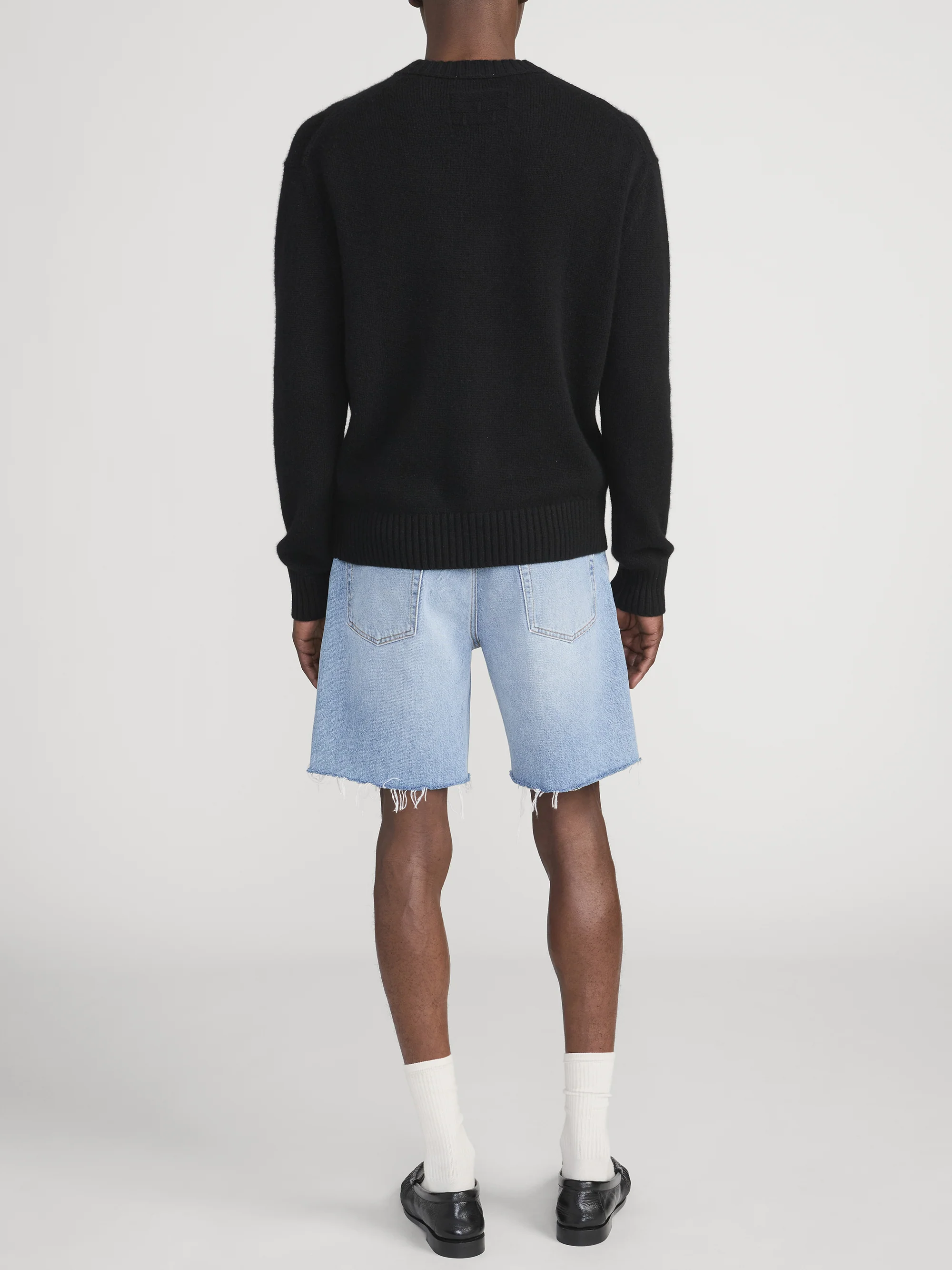 Relaxed Short -- Raw Hem Aeris - Image 6
