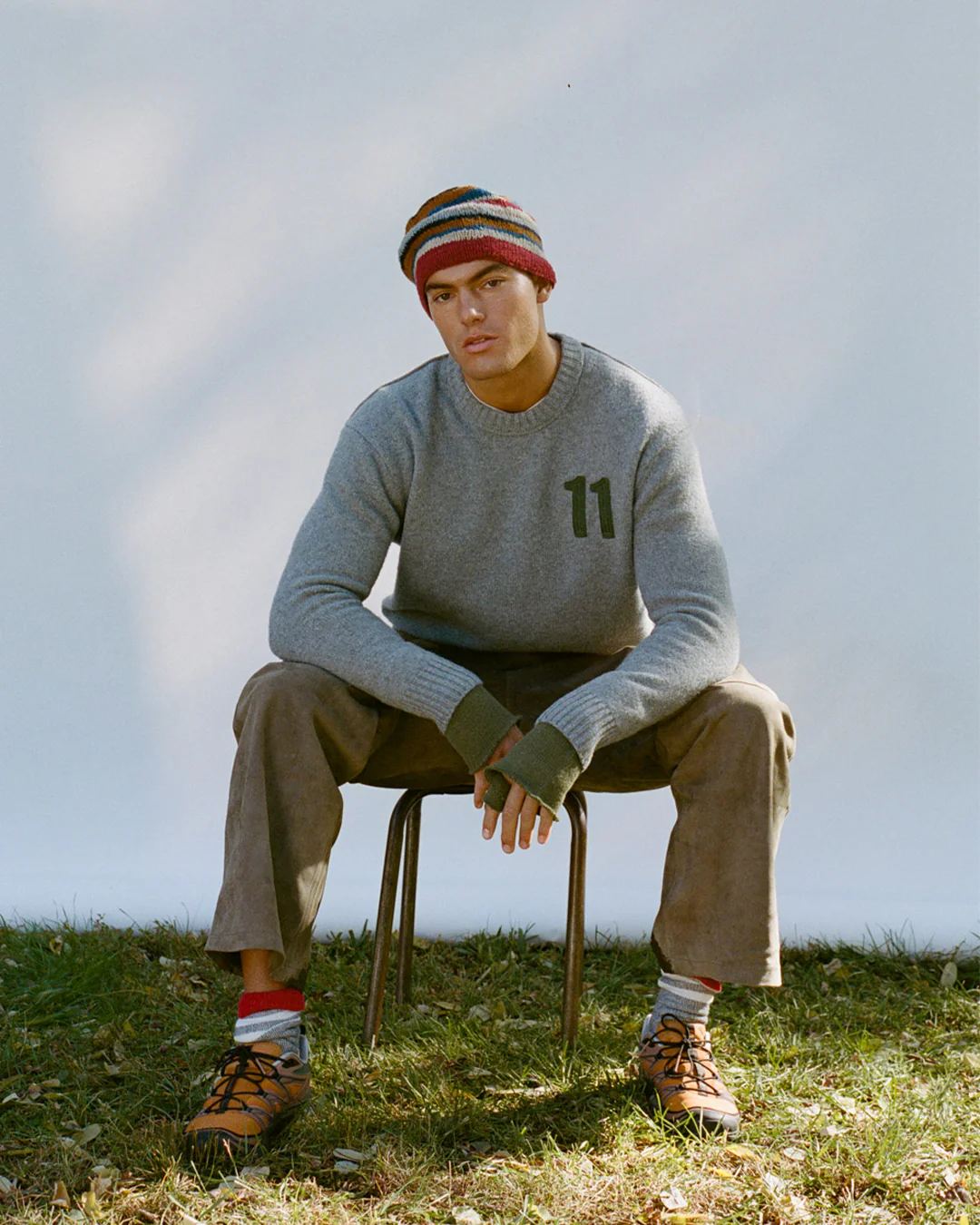 The Society Archive Cashmere Sweater -- Gris - Image 5