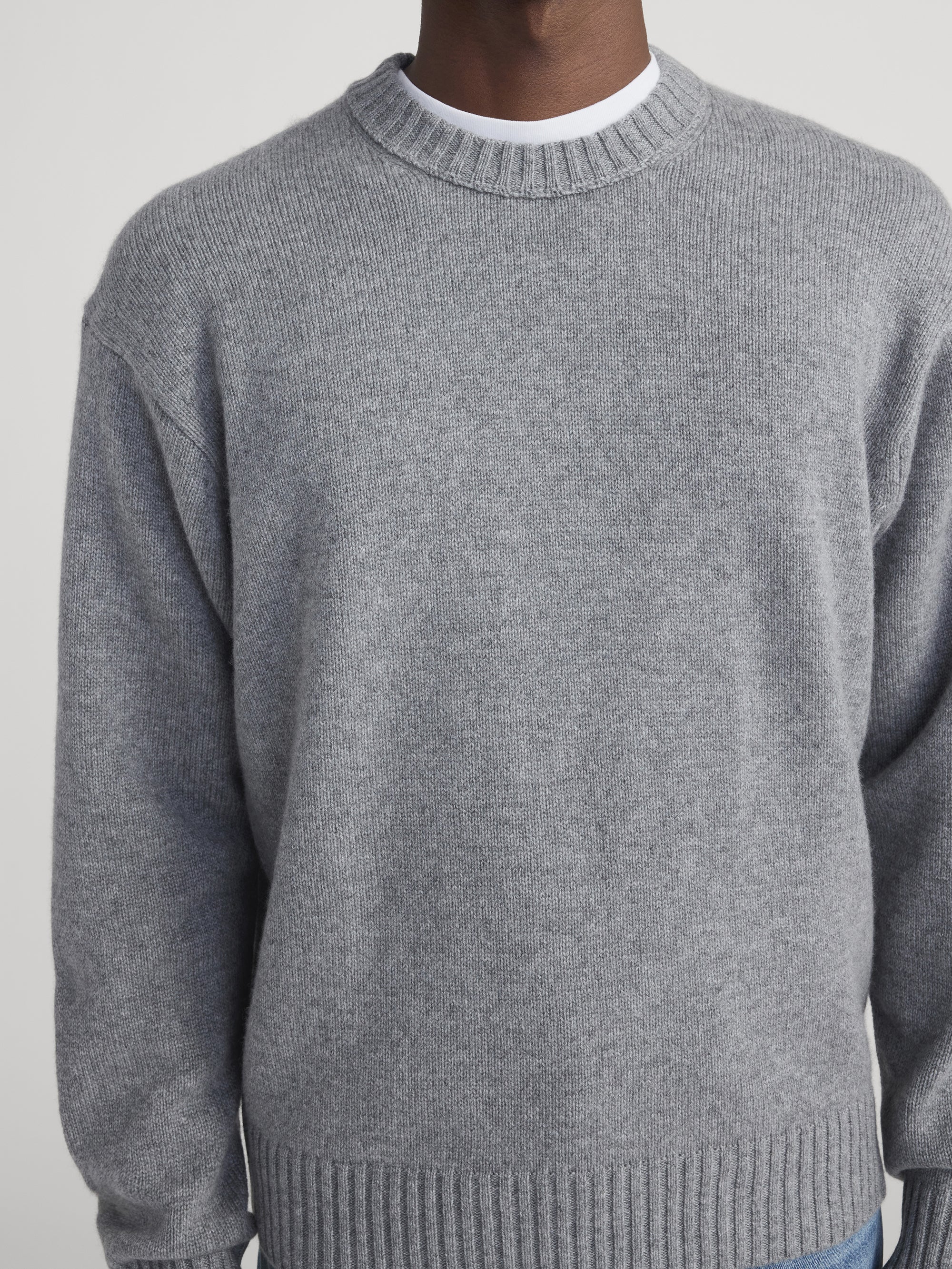 Cashmere Crewneck Sweater -- Gris - Image 4