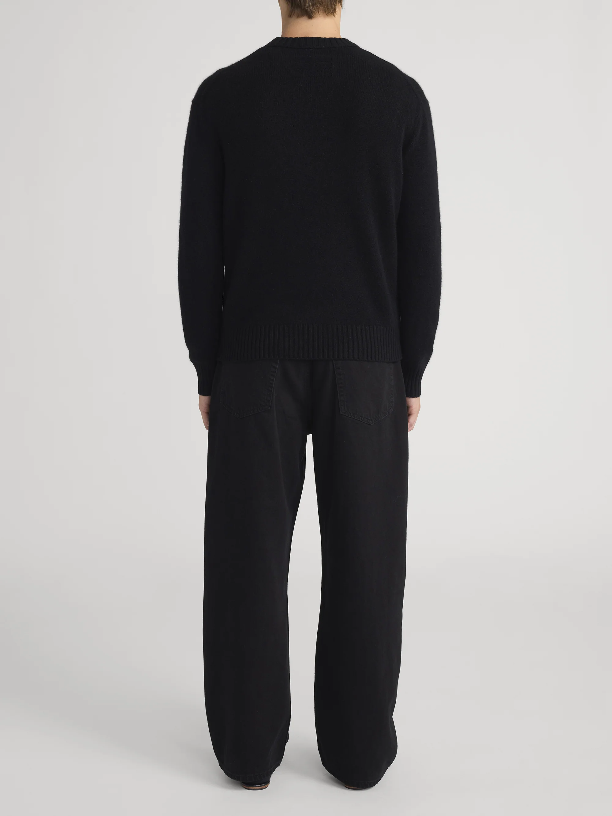 Cashmere Crewneck Sweater -- Noir - Image 6