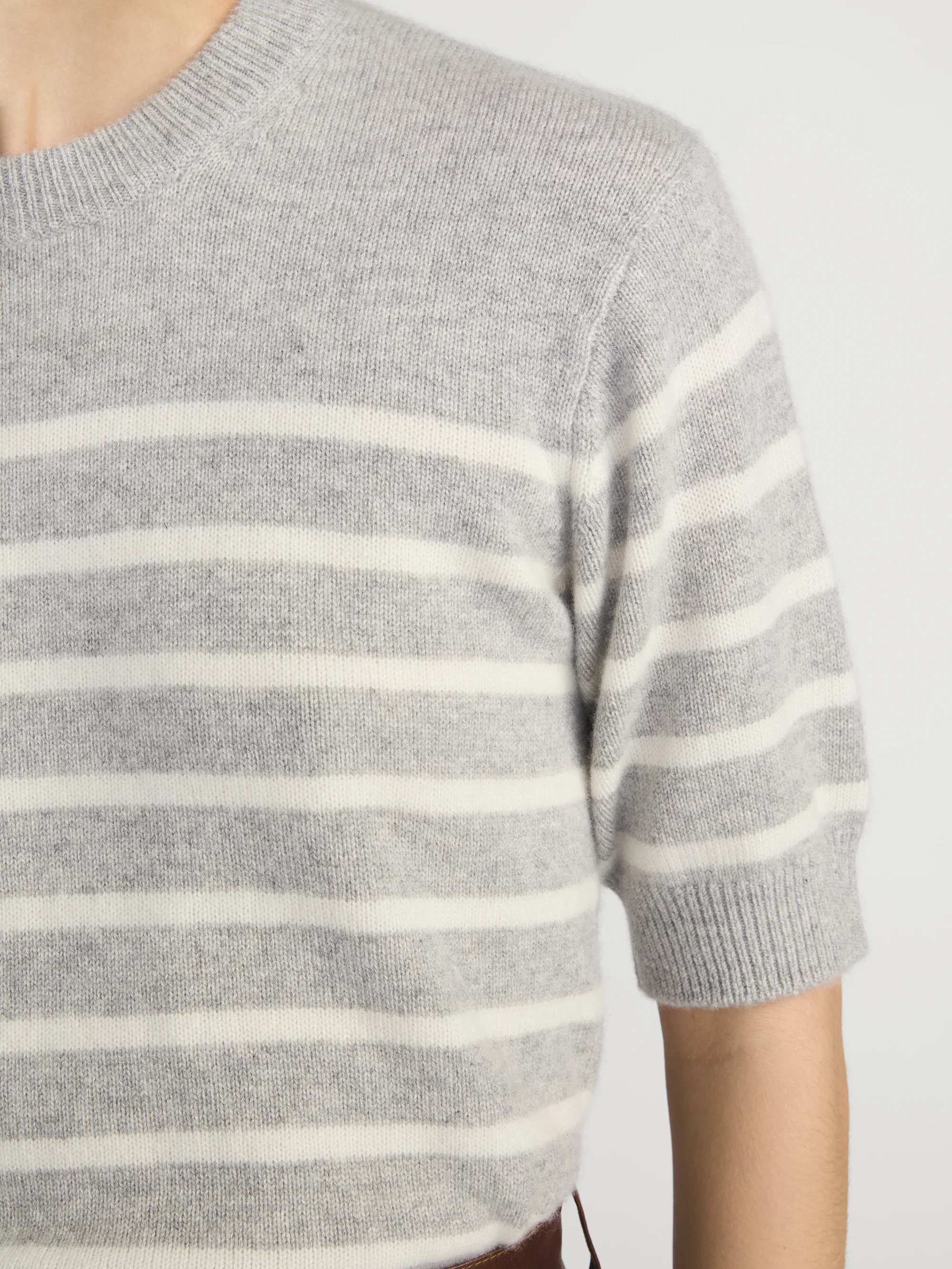 The Cashmere Easy Crew -- Grey Multi - Image 4