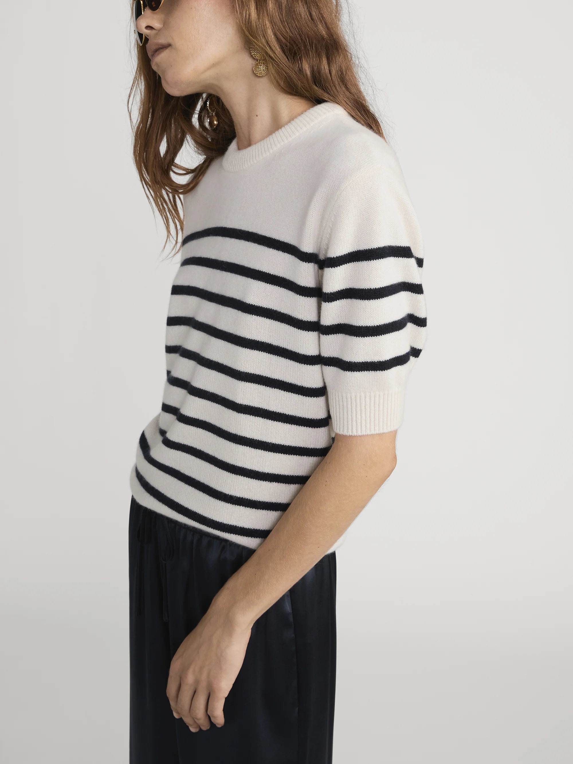 The Cashmere Easy Crew -- Navy Multi - Image 5