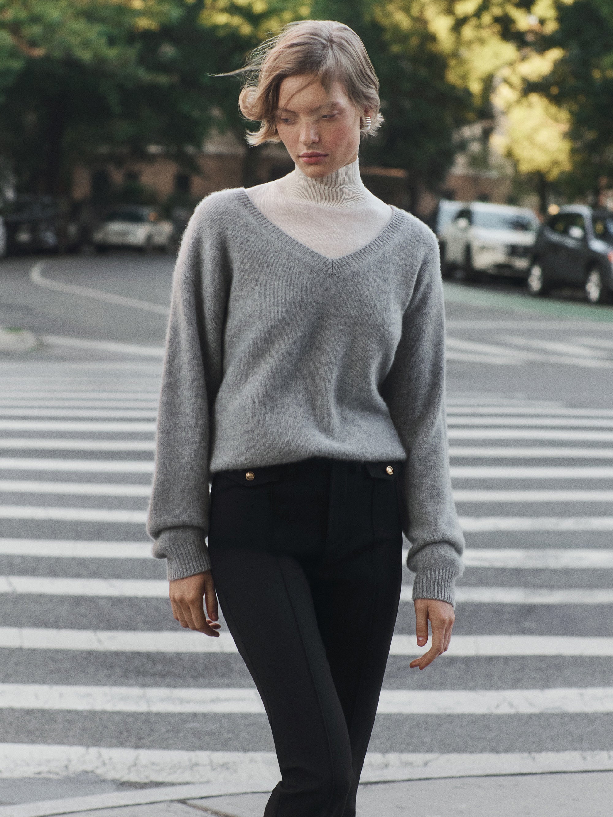 The Cashmere V Sweater -- Heather Grey - Image 7