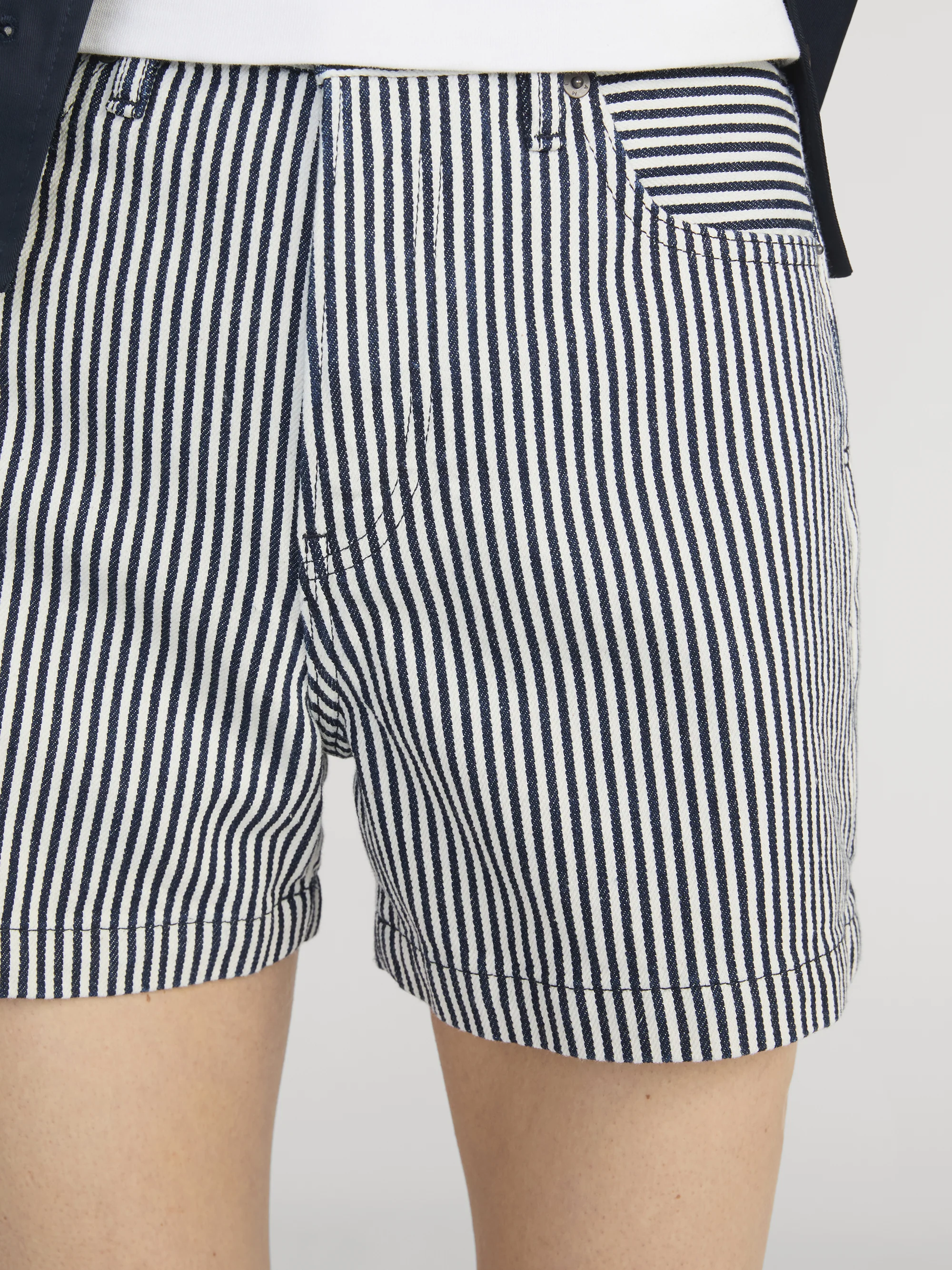 The Everyday Short -- Navy Stripe - Image 5