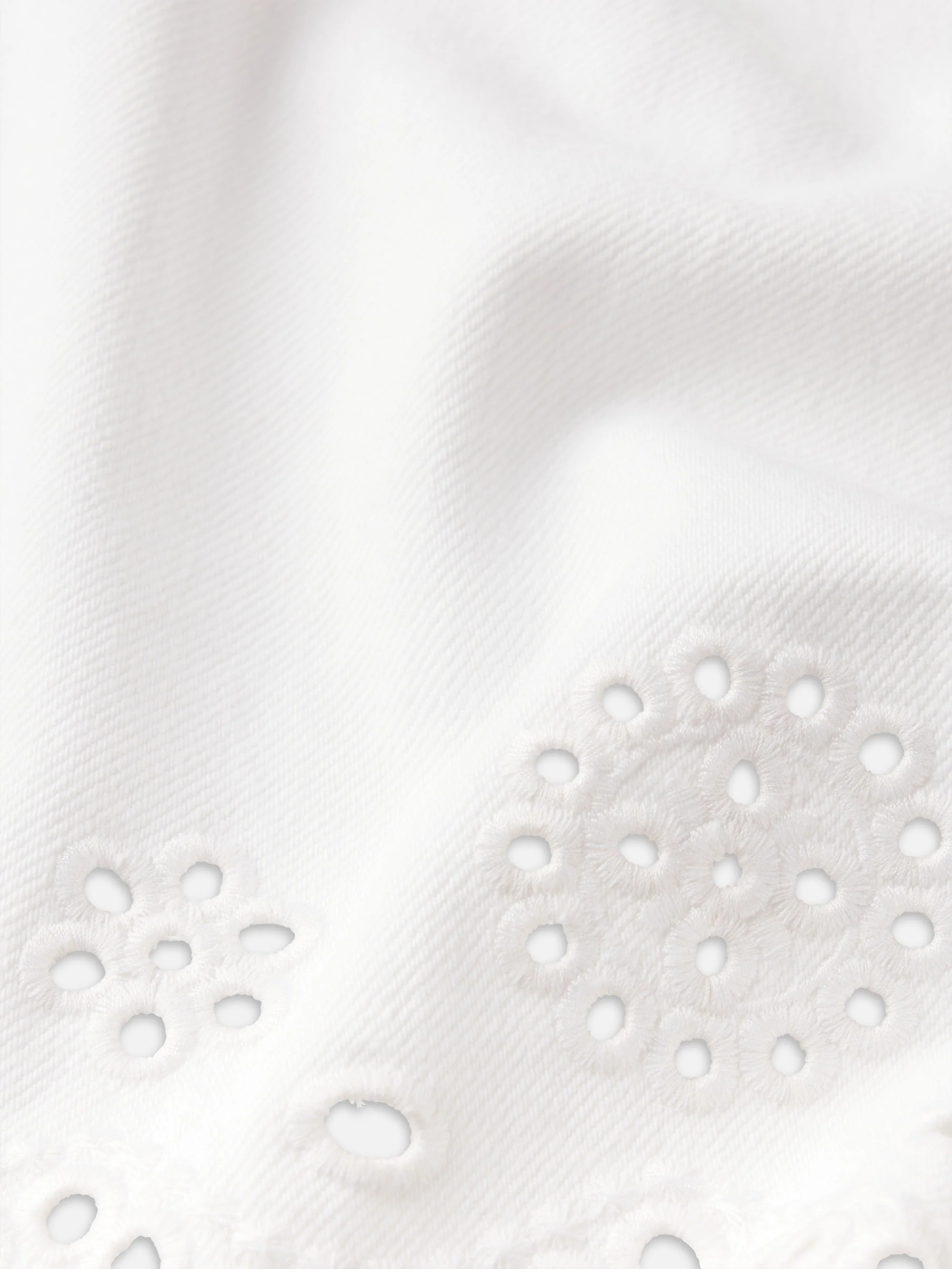 The Eyelet Hang Short Long -- White - Image 7