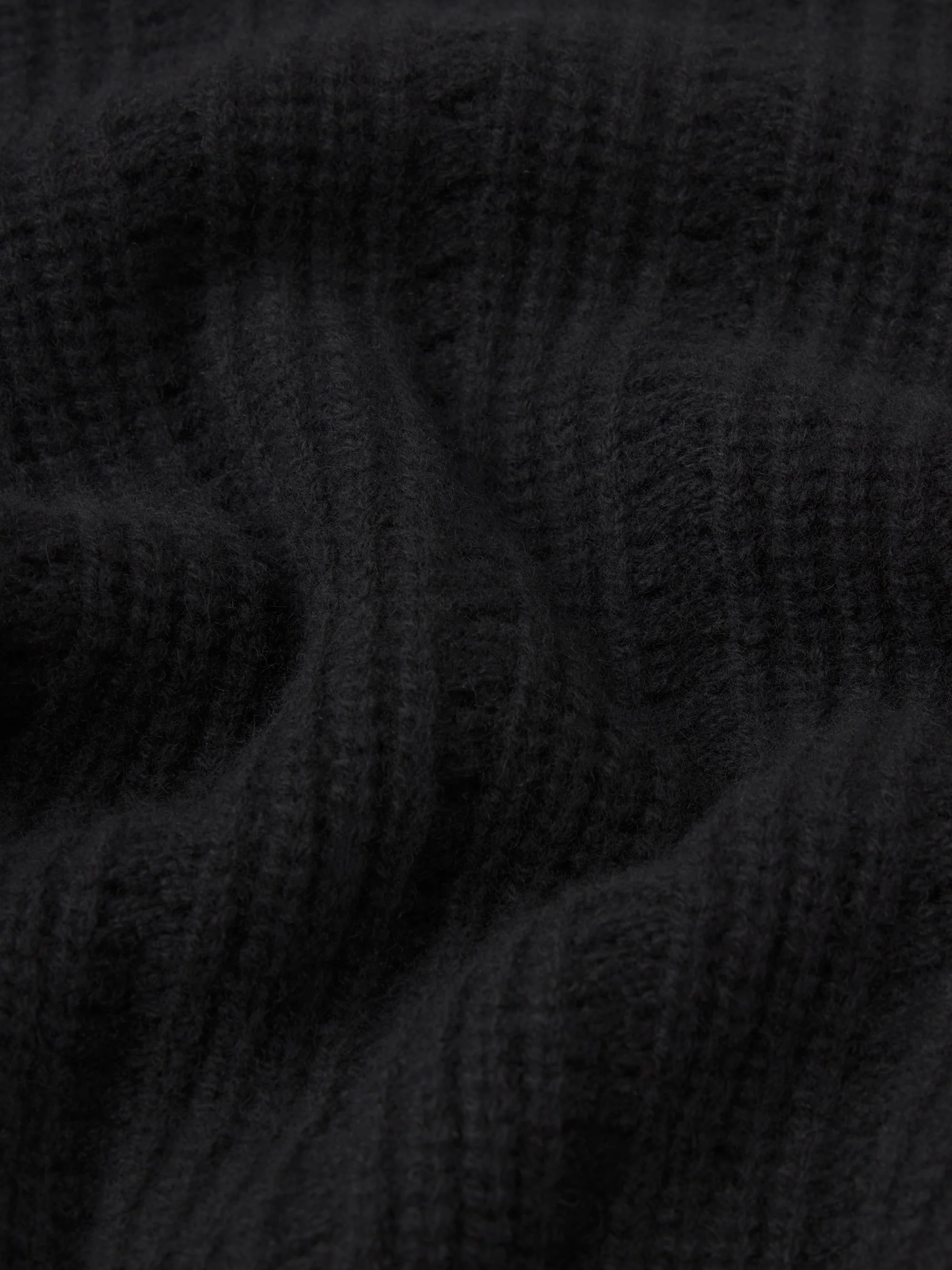 The Getaway Top -- Black - Image 7