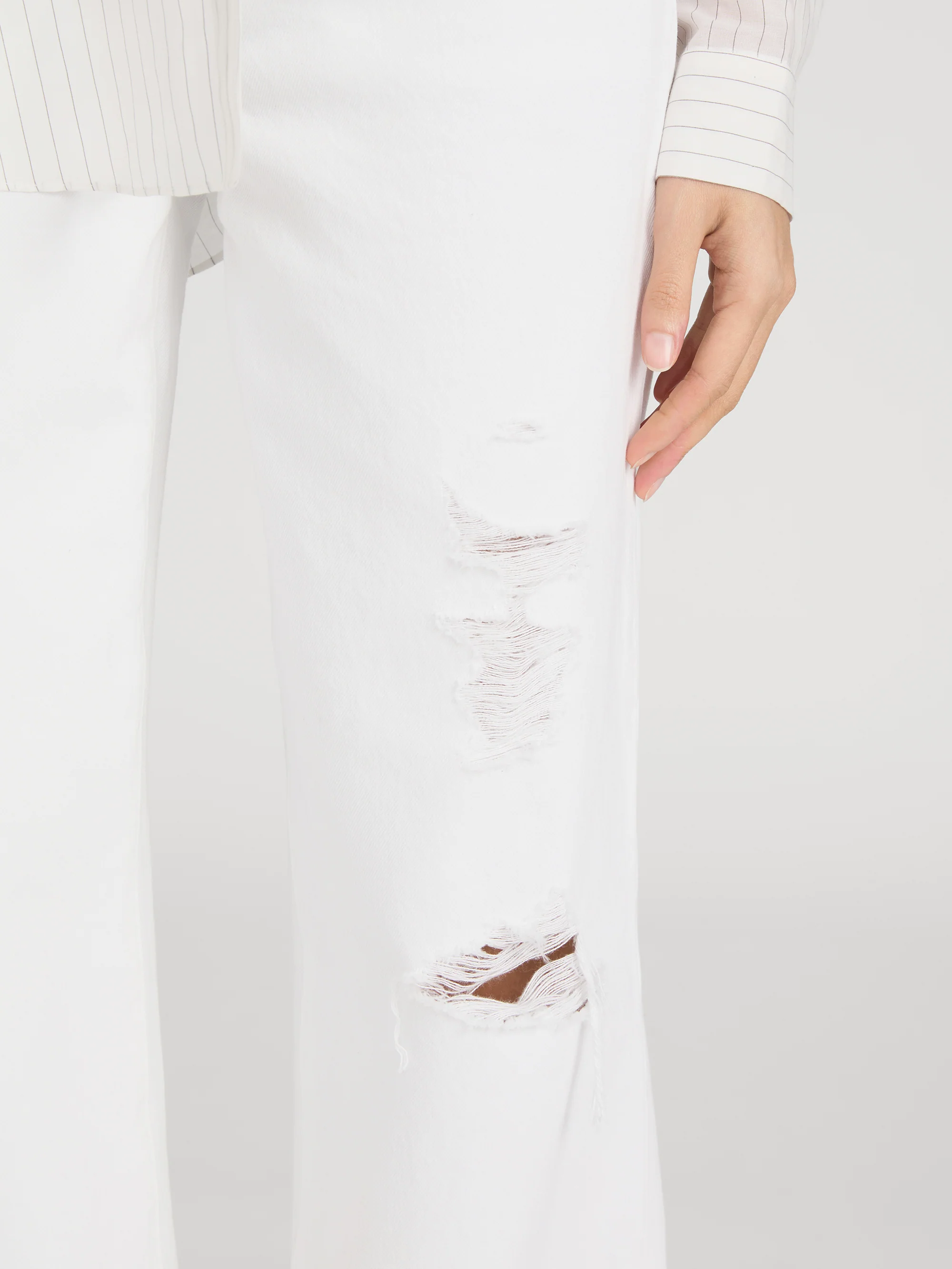 The Loose -- White Destruct - Image 5
