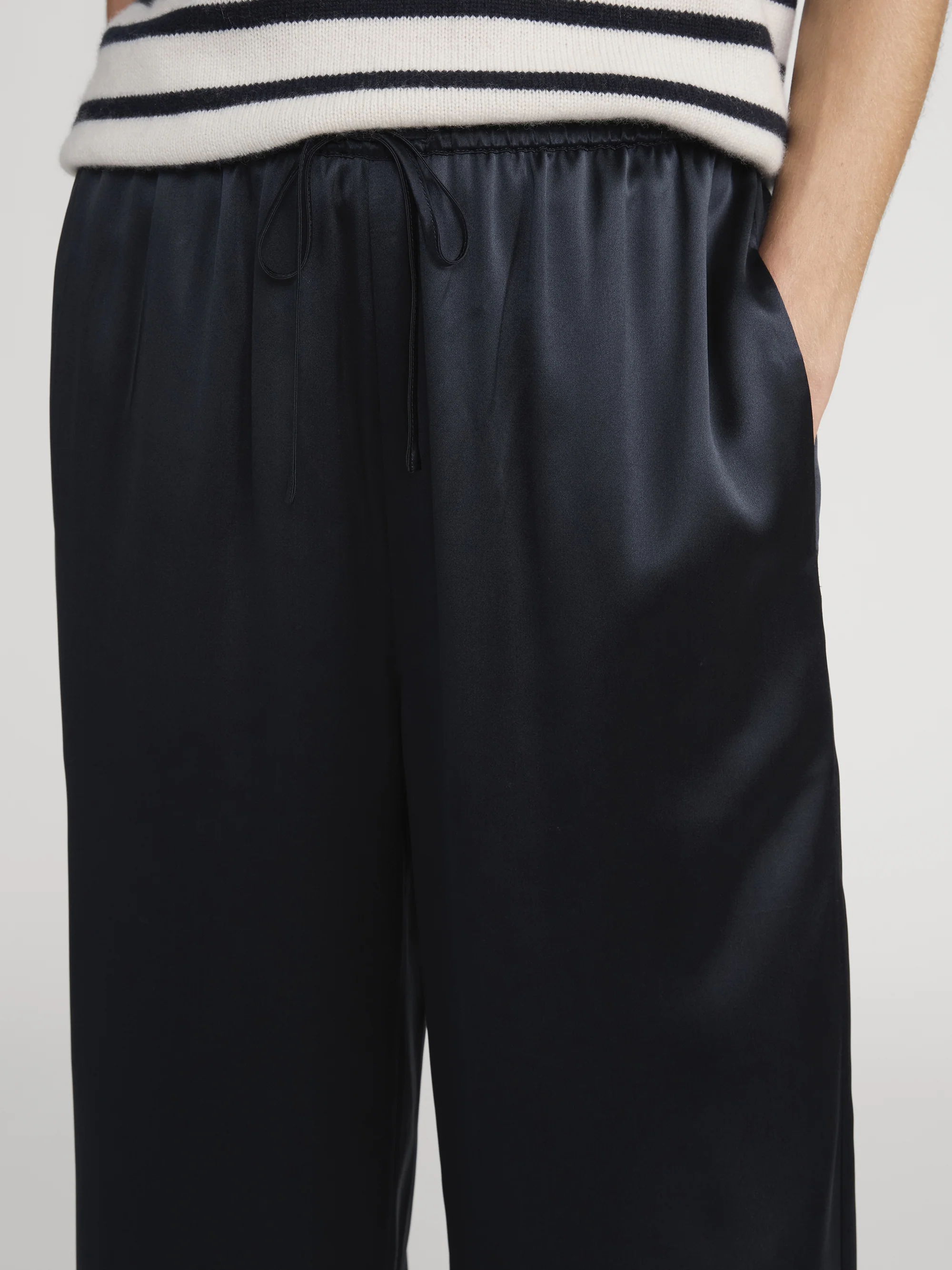 The Silk Lounge Pant -- Navy - Image 4
