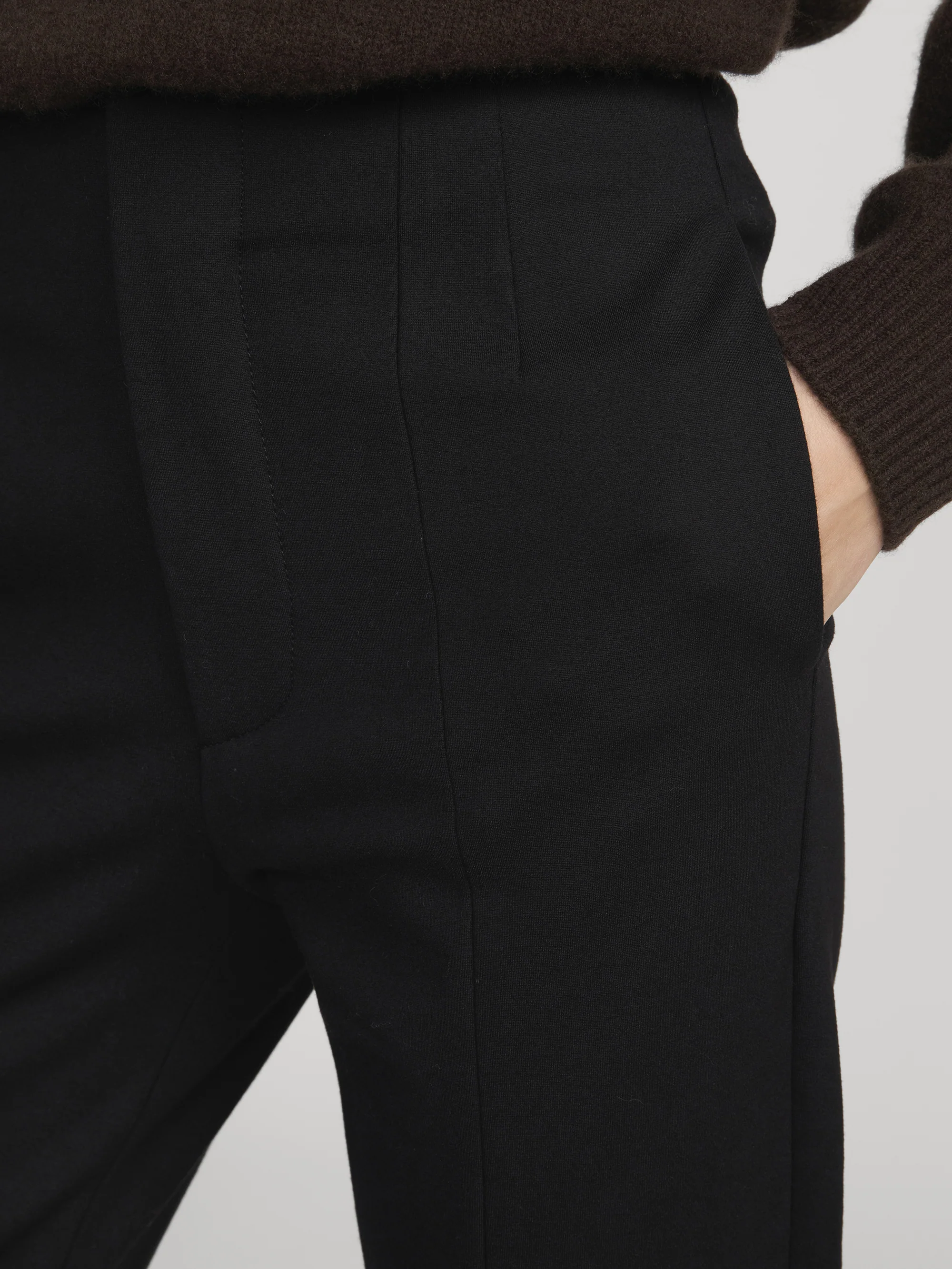 The Sleek Trouser -- Black - Image 4
